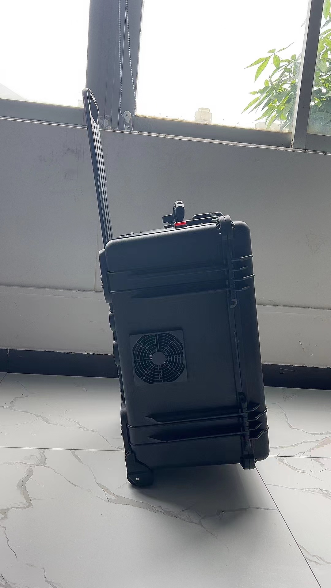 大武口手拉箱型移动通信干扰器